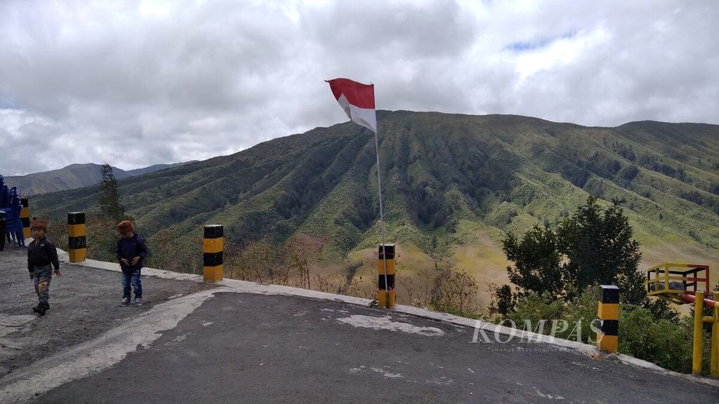 Pemandangan di daerah Jemplang, Desa Ngadas, Kecamatan Poncokusumo, Kabupaten Malang, Jawa Timur, Agustus 2020.