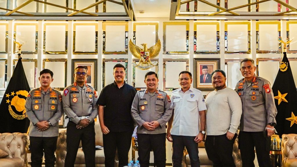 Jajaran Kepolisian Daerah Metro Jaya menemui Ikatan Motor Indonesia (IMI) untuk mendiskusikan kegiatan Street Race Seri Ke-4 yang akan diadakan di Kemayoran, Jakarta Pusat, Kamis (25/8/2022).