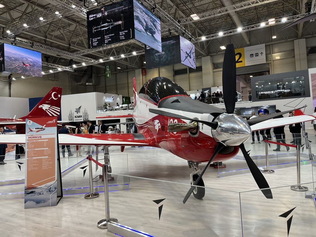 The Hurjet, a training aircraft that can also be used for light attack aircraft, produced by Turkish Aerospace was showcased at the International Defence Industry Fair (IDEF) 2023 in Istanbul, Turkey, on Wednesday (27/7/2023).