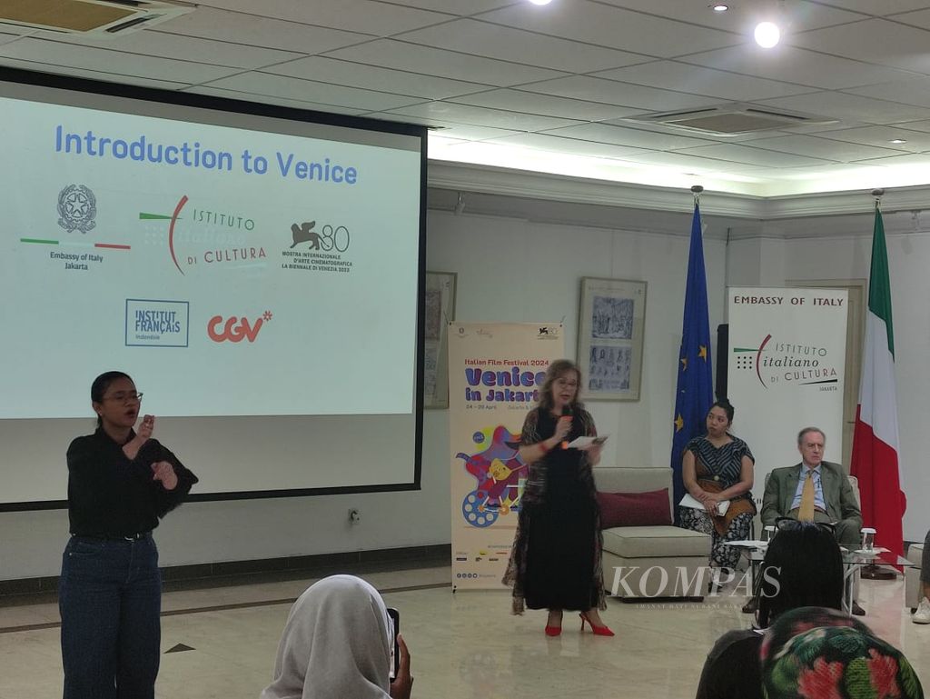Director of the Italian Film Festival Maria Battaglia delivered an explanation in Jakarta, Tuesday (16/4/2024).