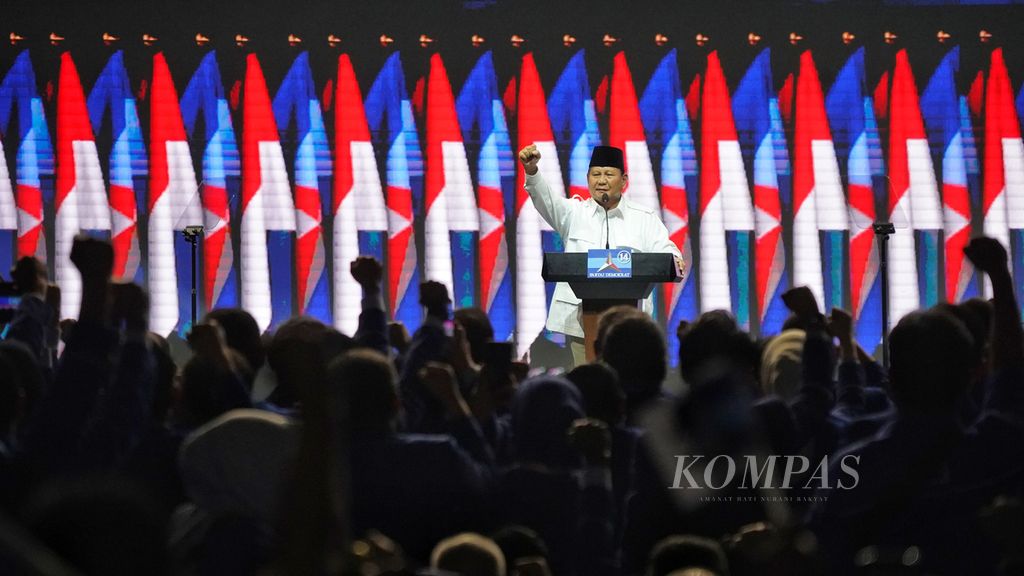 Bakal calon presiden Koalisi Indonesia Maju Prabowo Subianto saat berpidato dihadapan para kader Partai Demokrat dalam Deklarasi Dukungan Kepada Prabowo Subianto Oleh Partai Demokrat pada Rapat Pimpinan Nasional Partai Demokrat di Jakarta Convention Center, Jakarta, Kamis (21/9/2023). 