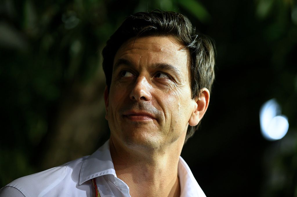 Kepala tim Mercedes Toto Wolff dalam acara konferensi pers di Grand Prix Formula 1 Singapura, 19 September 2014.