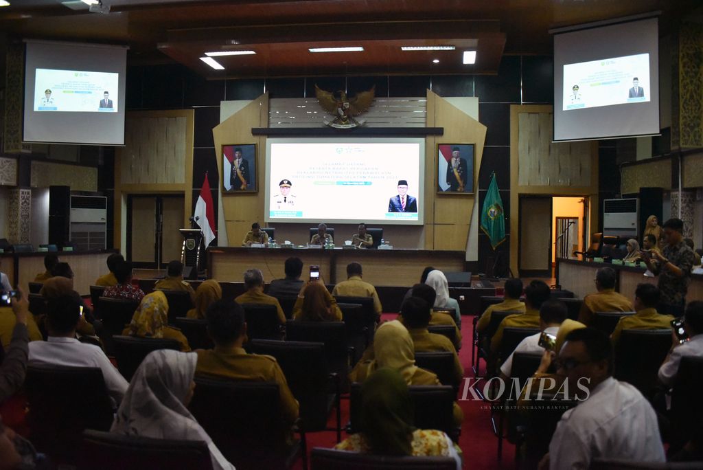 Suasana Rapat Deklarasi Netralitas Aparatur Sipil Negara di Palembang, Sumatera Selatan, Selasa (28/11/2023). 