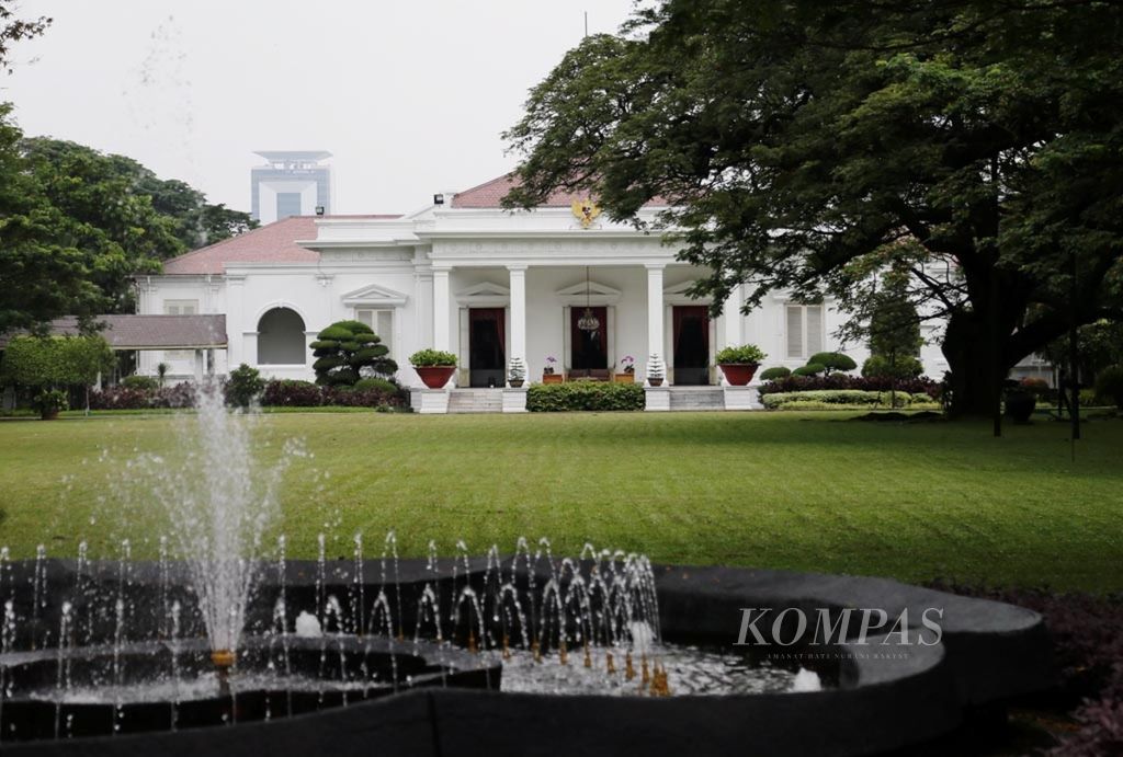 Suasana bagian belakang bangunan Istana Merdeka, Jakarta.