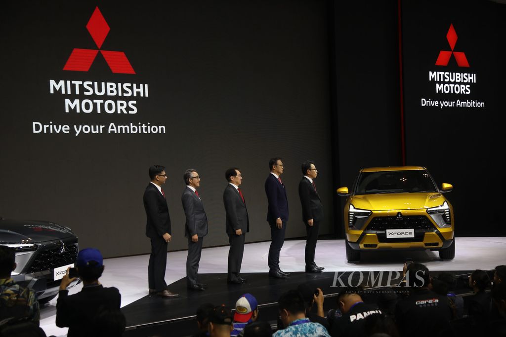 Peluncuran mobil Mitsubishi Xforce pada pameran otomotif Gaikindo Indonesia International Auto Show (GIIAS) 2023 di ICE BSD, Kabupaten Tangerang, Banten, Kamis (10/8/2023). 