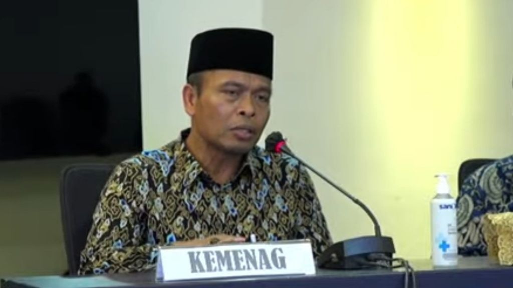 Ahli Agama Islam dari Kementerian Agama, Husni, menanggapi hasil pengungkapan kasus penembakan oleh Mustopa di Kantor Majelis Ulama Indonesia yang melukai dua orang, di Markas Polda Metro Jaya, Jakarta, Jumat (5/5/2023).