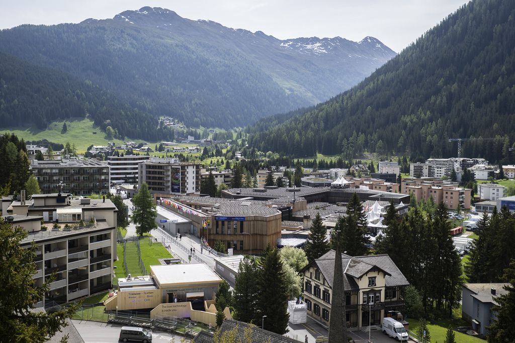 Pemandangan Davos dan pusat area kongres menjelang pertemuan Forum Ekonomi Dunia di Swiss, Minggu (22/5/2022). 