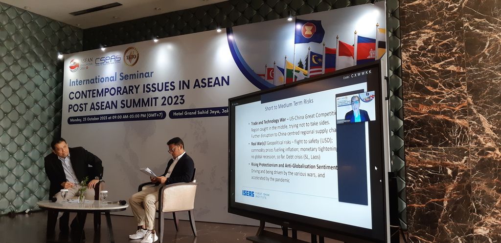 Seminar Isu Kontemporer di ASEAN setelah ASEAN Summit 2023 yang digelar Pusat Studi Asia Tenggara (CSEAS) di Jakarta, Senin (23/10/2023).