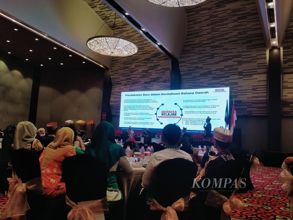 Suasana rapat koordinasi mitra kerja revitalisasi bahasa daerah di Bandar Lampung, Kamis (11/5/2023).