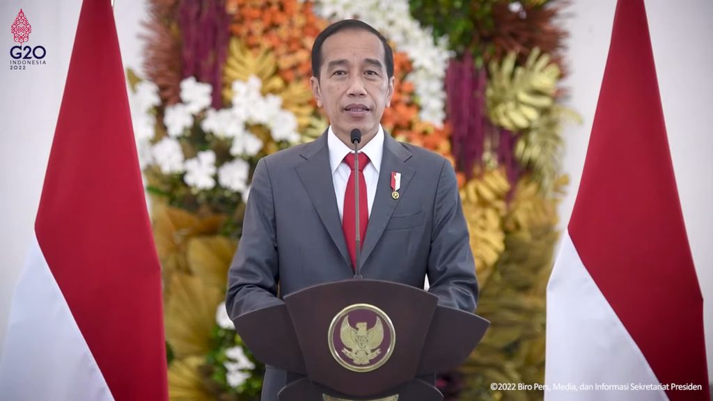 Presiden Joko Widodo saat memberikan pernyataan sebagai pemegang presidensi G20 di Istana Kepresidenan Bogor, Jawa Barat, Jumat (29/4/2022).