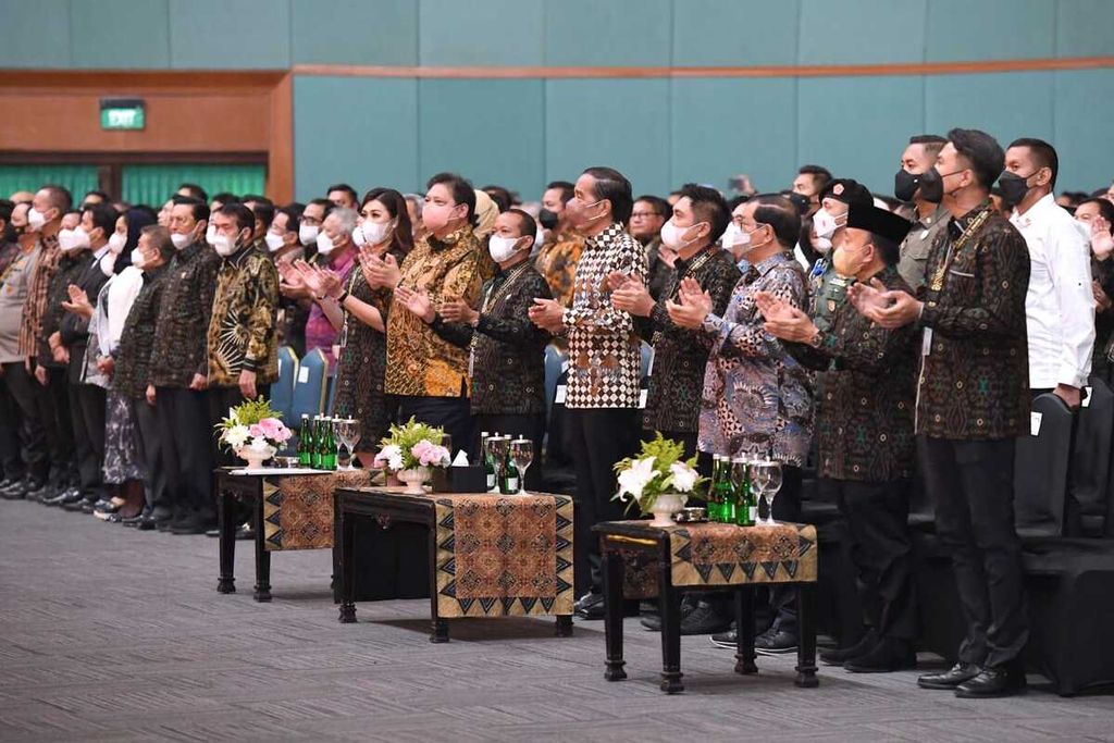 Presiden Joko Widodo menghadiri Perayaan 50 Tahun Himpunan Pengusaha Muda Indonesia (Hipmi) Tahun 2022 yang digelar di Plenary Hall, Jakarta Convention Centre, Jakarta, pada Jumat, 10 Juni 2022.