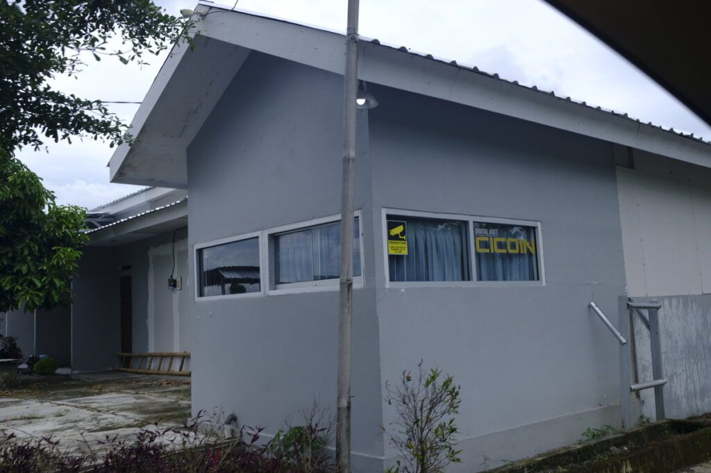 Salah satu kantor milik entitas kripto Cicoin di Jogjakarta, kosong saat dikunjungi Minggu (5/12/2021).