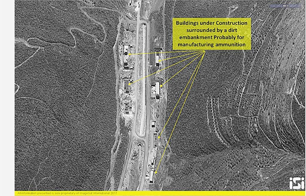 Foto  yang diambil dari satelit Israel, 15 Agustus lalu, memperlihatkan apa yang oleh para analis dari Imagesat International NV disebut sebagai situs konstruksi fasilitas produksi rudal jarak jauh Iran, yang sedang dibangun di dekat kota Baniyas, Suriah barat laut.