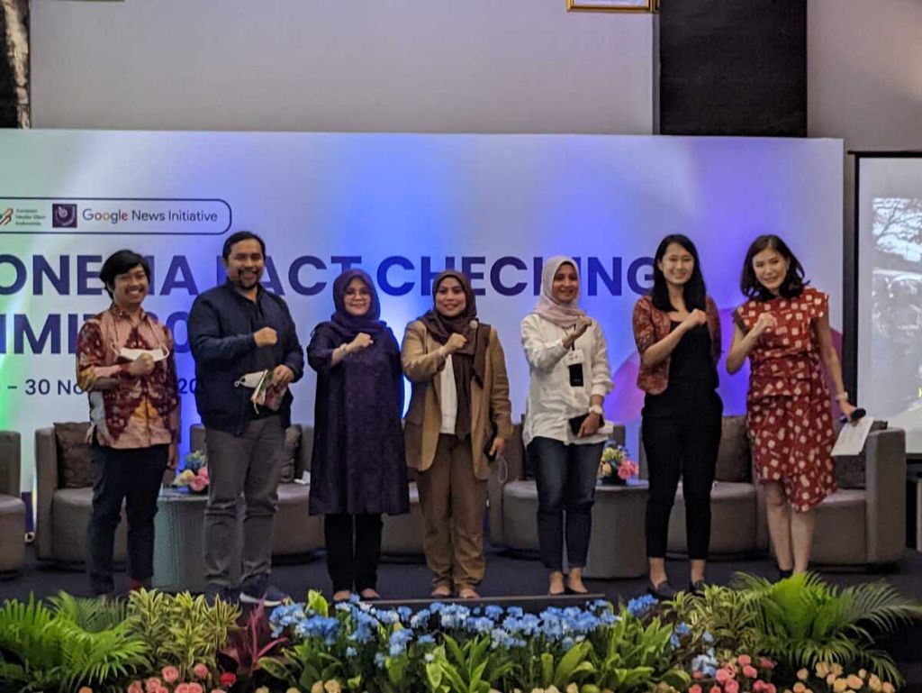 Para pemerhati dan pemangku kepentingan berkumpul di Indonesia Fact Checking Summit 2022, di Jakarta, Rabu (30/11/2022). 