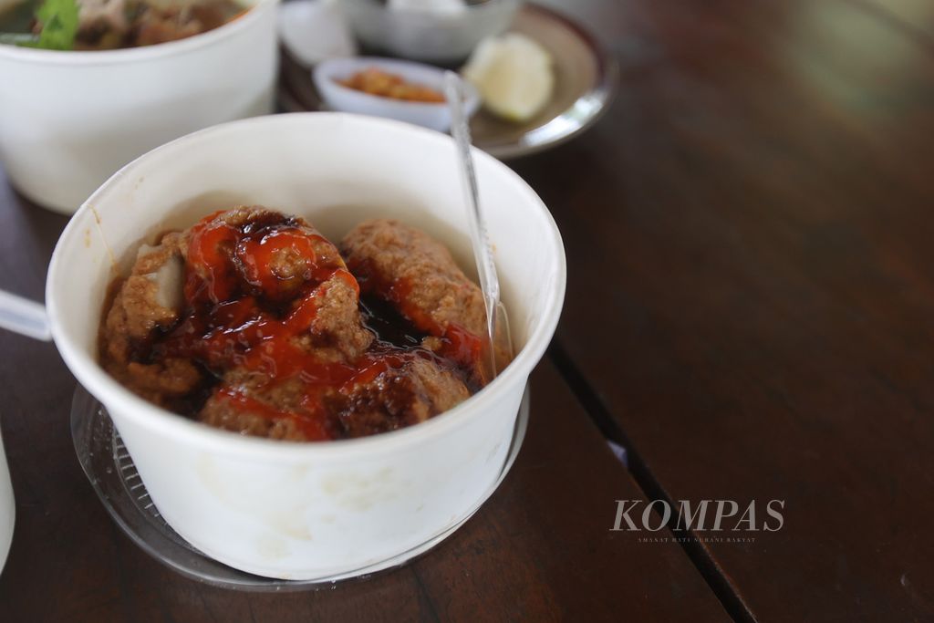 Hidangan siomay beong siap dinilai oleh sejumlah chef di Balkondes Bumiharjo, Kecamatan Borobudur, Magelang, Jawa Tengah, Jumat (21/10/2022). 