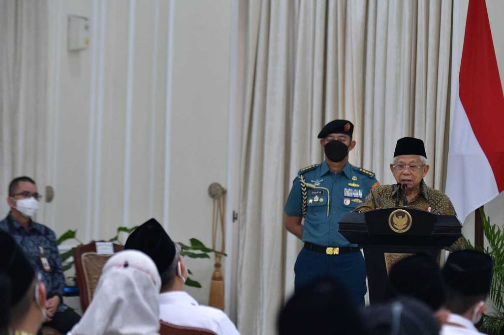 Wakil Presiden Ma'ruf Amin meminta Asosiasi Asuransi Syariah Indonesia meningkatkan efisiensi dan daya saing industri asuransi syariah Indonesia. Hal ini disampaikan dalam acara milad Asosiasi Asuransi Syariah Indonesia di Istana Wapres, Jakarta, Kamis (18/8/2022).
