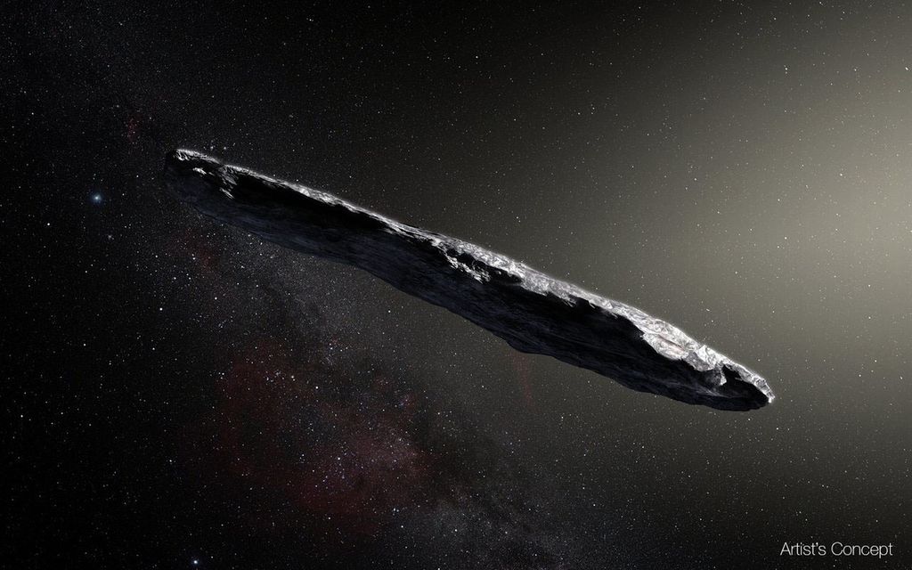 Konsep artis tentang 1I/2017 U1 (Oumuamua), asteroid dari luar Tata Surya, yang mendekati Matahari pada Oktober 2017. Obyek antarbintang itu kini sedang dalam perjalanan ke bagian luar Tata Surya menuju ruang antarbintang.