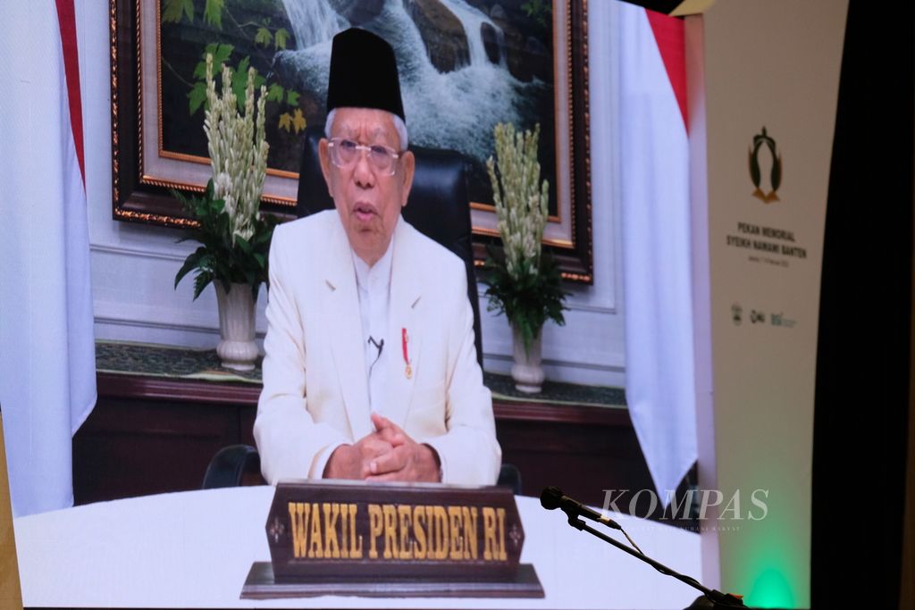 Wakil Presiden KH Ma’ruf Amin menyampaikan sambutan secara daring pada kegiatan Pekan Memorial Syekh Nawawi Banten, Selasa (8/2/2022).
