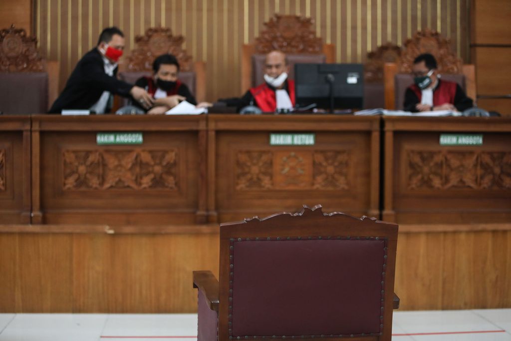Persidangan di Pengadilan Negeri Jakarta Selatan, Jakarta, Senin (27/7/2020). 