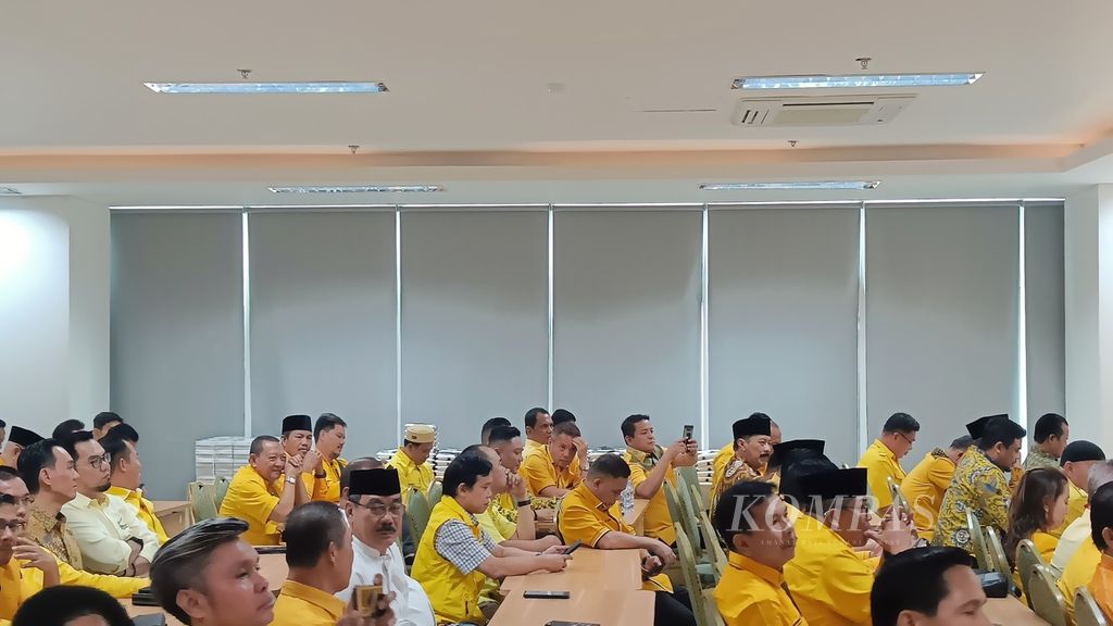 Wali Kota Medan Bobby Nasution hadir sebagai peserta pengarahan bakal calon kepala daerah dari Partai Golkar di Kantor DPP Partai Golkar, Jakarta, Sabtu (6/4/2024).