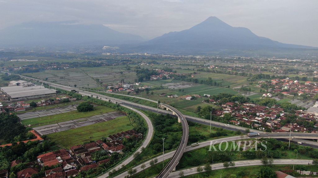 https://cdn-assetd.kompas.id/qrTar_-FZLtL7ixRiLBA42fpGSY=/1024x576/filters:watermark(https://cdn-content.kompas.id/umum/kompas_main_logo.png,-16p,-13p,0)/https%3A%2F%2Fkompas.id%2Fwp-content%2Fuploads%2F2021%2F12%2Fcaea6ade-f2dd-43c4-87e4-28c1876c5153_jpg.jpg