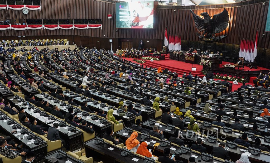 Suasana saat digelar Sidang Tahunan MPR di Kompleks Parlemen, Jakarta, Selasa (16/8/2022). 