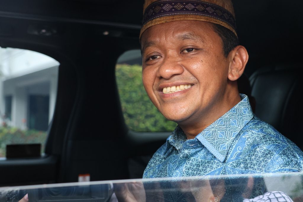 Menteri Investasi Bahlil Lahadalia memberikan keterangan kepada wartawan seusai bertemu Presiden Joko Widodo di Istana Merdeka, Jakarta, Jumat (2/2/2024).