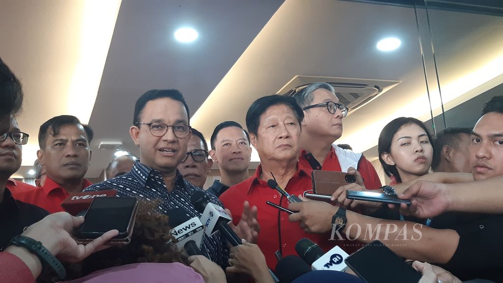 Mantan Gubernur DKI Anies Baswedan mendatangi kantor DPD PDI-P DKI Jakarta, Sabtu (24/8/2024) siang.