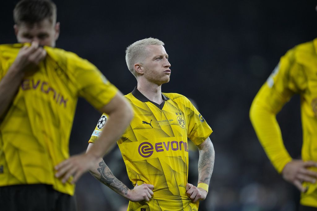 Ekspresi gelandang Borussia Dortmund, Marco Reus, setelah laga final Liga Champions antara Borussia Dortmund dan Real Madrid di Stadion Wembley, Minggu (2/6/2024) dini hari WIB. Real Madrid mengalahkan Borussia Dortmund, 2-0. 