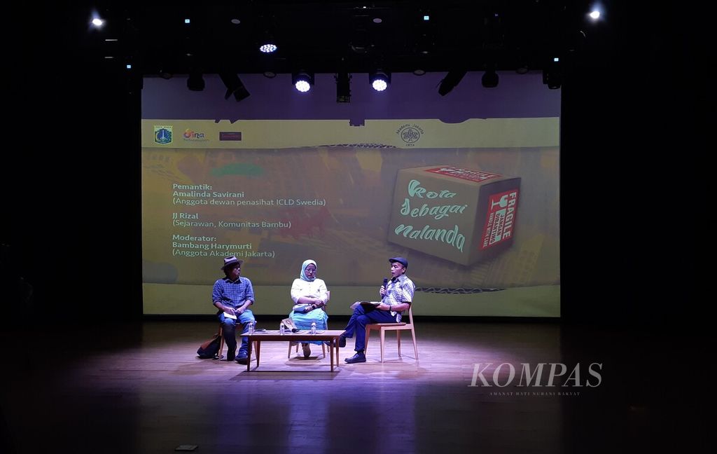 Suasana diskusi ”Kota sebagai Nalanda” yang digelar Akademi Jakarta di Taman Ismail Marzuki, Jakarta, Senin (4/12/2023).