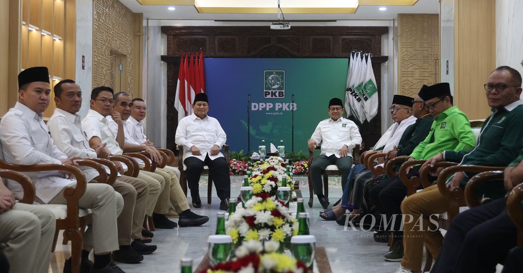 The elected presidential candidate for 2024-2029, Prabowo Subianto, met with the Chairman of the Nation Awakening Party (PKB) who was also the former vice-presidential candidate at Number 1, Muhaimin Iskandar, at the PKB Central Office, Jakarta, on Wednesday (24/4/2024).