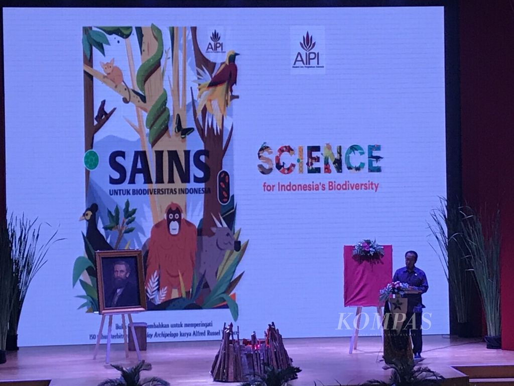 AIPI dan ALMI merekomendasikan tiga kegiatan berbasis keragaman hayati yang menjadi tumpuan ekonomi nasional, yaitu ekowisata, bioprospeksi untuk penemuan obat dan bioenergi, serta eksplorasi laut dalam. Rekomendasi ini dipaparkan dalam buku <i>Sains untuk Biodiversitas Indonesia</i> yang diluncurkan di Jakarta, Senin (11/11).
