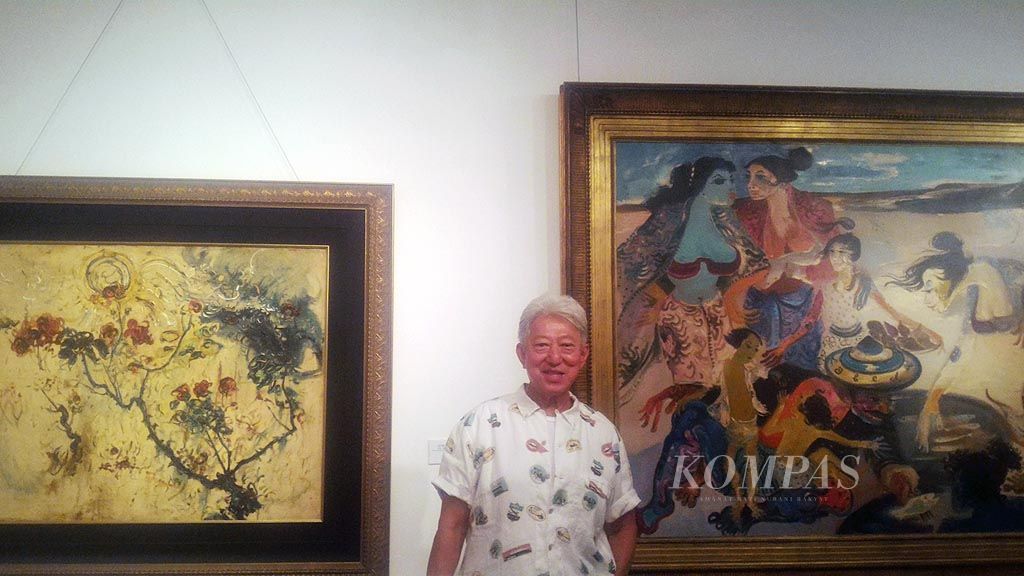  Rudy Akili,  pemilik Akili Museum of Art, memamerkan koleksi seni kontemporer Indonesia miliknya. 