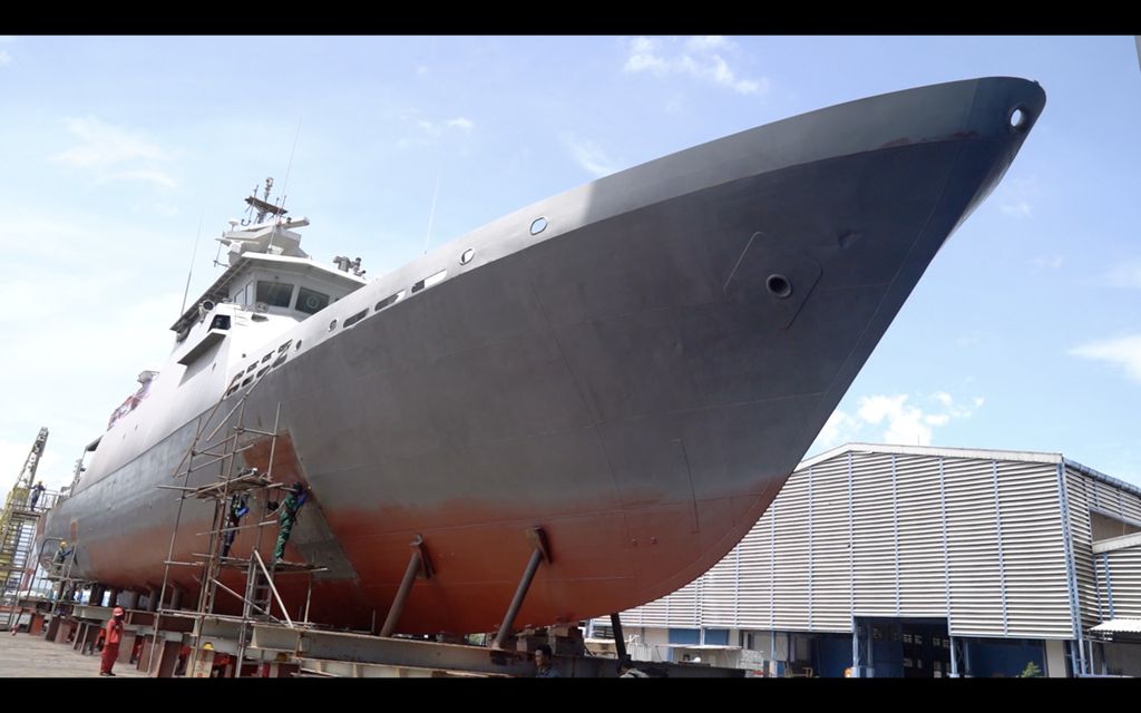 KRI Halasan menjadi salah satu dari 41 kapal yang sedang menjalani peremajaan dan modernisasi di PT PAL Surabaya.