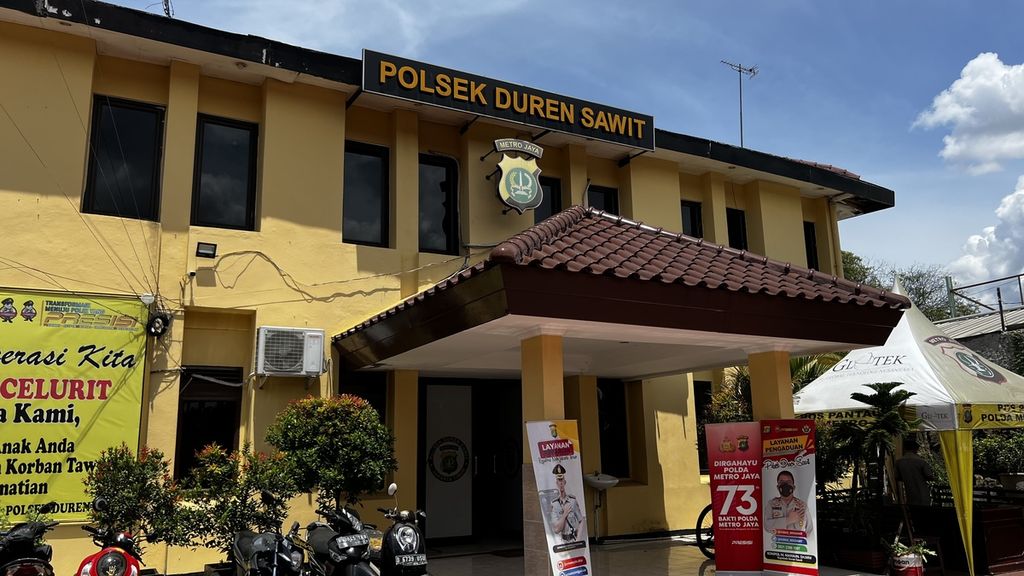Kepolisian Sektor Duren Sawit, Jakarta Timur, Selasa (10/1/2023).