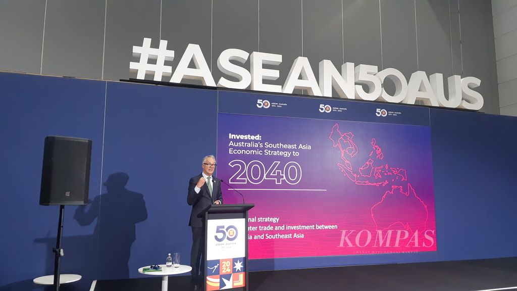Utusan Khusus Pemerintah Australia untuk Asia Tenggara Nicolas Moore saat berbicara di salah satu sesi Konferensi Tingkat Tinggi (KTT) Khusus ASEAN-Australia 2024 di Melbourne, Australia, Senin (4/3/2024).
