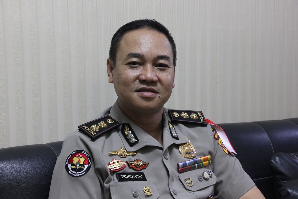 Kepala Bidang Humas Polda Jawa Barat Ajun Komisaris Besar Trunoyudo