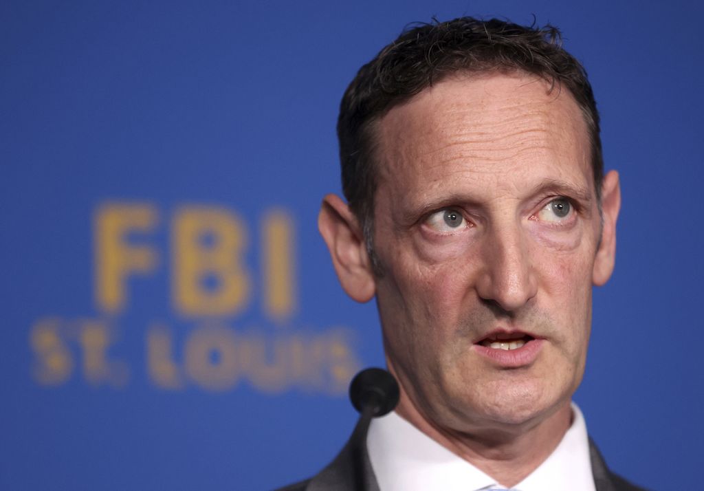 Agen Khusus FBI, Jay Greenberg, dalam konferensi pers, Rabu (18/10/2023), di Kantor FBI di St Louis, Amerika Serikat. 