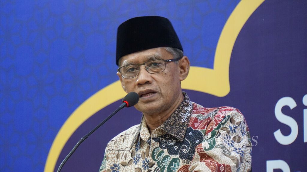 Ketua PP Muhammadiyah Haedar Nashir sewaktu mengadakan dialog bersama wartawan di kantor PP Muhammadiyah, Yogyakarta, Kamis (30/5/2019).