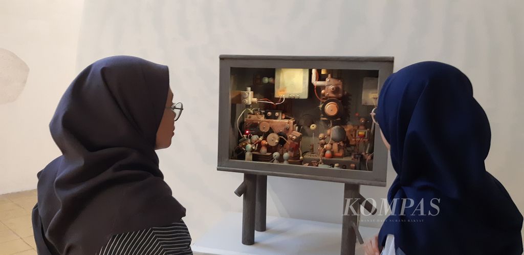 Pameran karya seni rupa bertajuk Mamalungsa digelar di Galeri Cemeti, Institut untuk Seni dan Masyarakat, Yogyakarta. Pameran berlangsung pada 4-24 Agustus 2023.