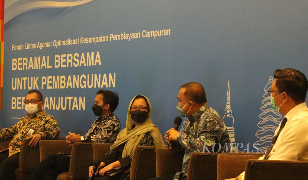 Diskusi Forum Lintas Agama: Beramal Bersama untuk Pembangunan Berkelanjutan, Selasa (12/4/2022), di Jakarta. 