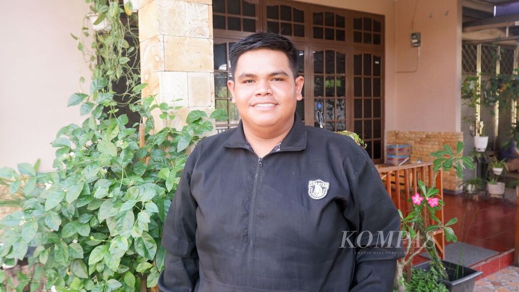 Agus Ridho Hidayat (24), Pemuda Pelopor Bidang Pangan tingkat Kota Banjarmasin dan Provinsi Kalimantan Selatan Tahun 2022 saat ditemui di sebuah kedai kopi, di Banjarmasin, Sabtu (29/10/2022).