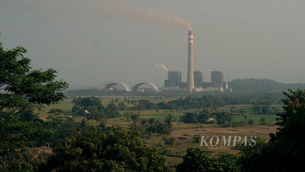 Pembangkit Listrik Tenaga Uap (PLTU) Palabuhanratu di Sukabumi, Jawa Barat, Kamis (4/8/2022).  