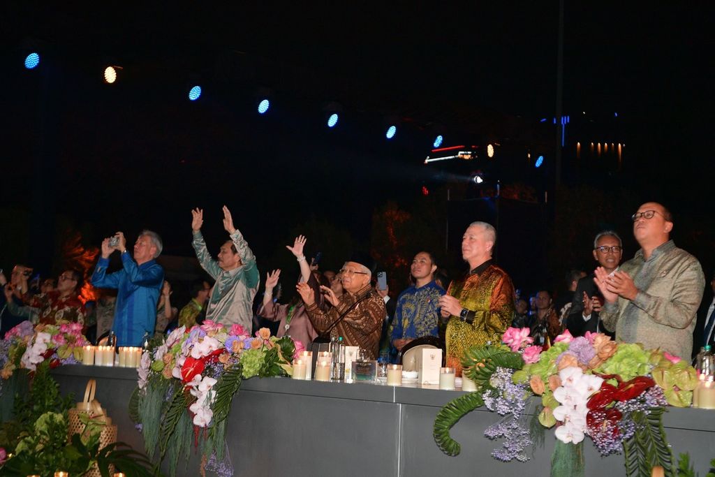 Wakil Presiden Ma’ruf Amin ketika menghadiri Gala Dinner Indonesia International Sustainability Forum (IISF) di Plaza Barat Monumen Nasional (Monas), Jakarta, Kamis (5/9/2024) malam.