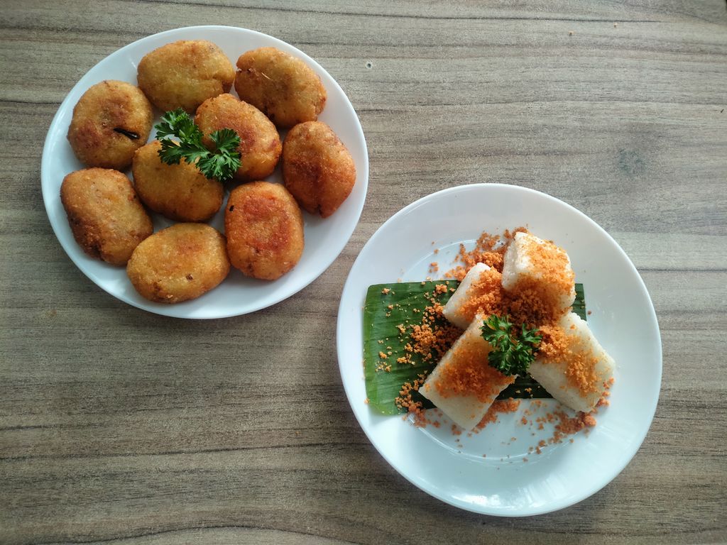 Combro dan Ketan Bumbu 