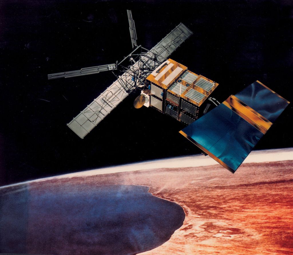 Ilustrasi satelit European Remote Sensing 2 (ERS-2) milik Badan Antariksa Eropa. Satelit yang diluncurkan tahun 1995 dan menjadi sampah antariksa sejak 2011 itu akhirnya jatuh kembali ke bumi, Rabu (21/2/2024) pukul 17.17 waktu universal atau Kamis (22/2/2024) pukul 00.17 WIB. Satelit diduga habis terbakar di udara di atas wilayah Samudra Pasifik bagian utara.