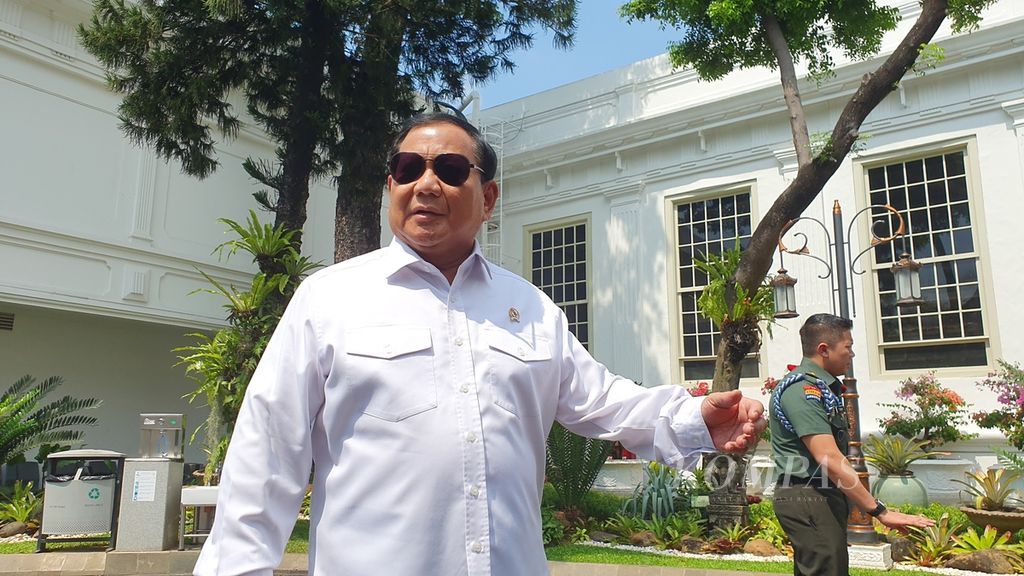 Menteri Pertahanan Prabowo Subianto tiba di Kompleks Istana Kepresidenan, Jakarta, Kamis (6/6/2024) siang. Prabowo akan melaporkan hasil pertemuan di Shangri-La Dialogue, Singapura, beberapa waktu lalu.