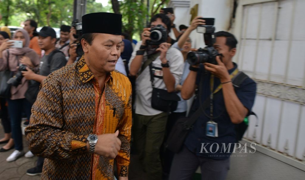 Wakil Ketua MPR Hidayat Nur Wahid tiba di kediaman Presiden ke-5 Megawati Soekarnoputri di Jakarta, Kamis (10/10/2019). 