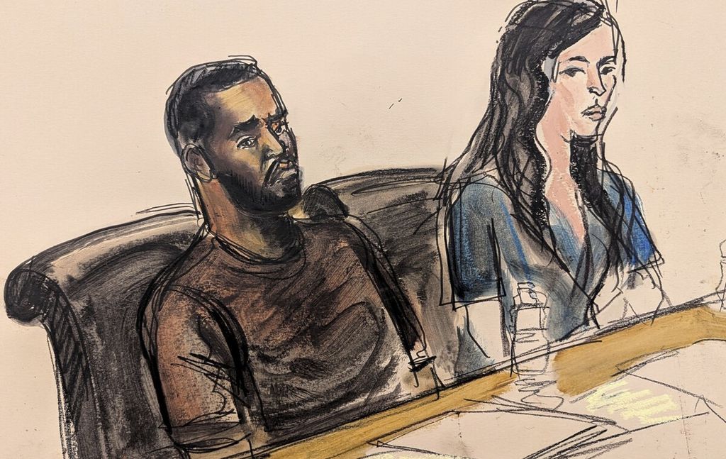 Digambarkan dalam sketsa ruang sidang, Sean Diddy Combs (kiri) duduk di meja pembelaan bersama salah satu pengacaranya, Teny Garagos, dalam sidang jaminan, Rabu (18/9/2024), di New York.