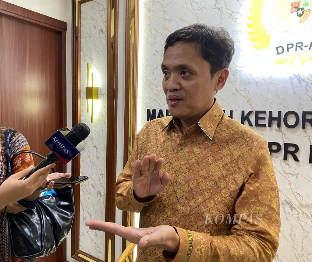 Wakil Ketua Umum Partai Gerindra Habiburokhman di Kompleks Parlemen, Jakarta, Selasa (26/3/2024).